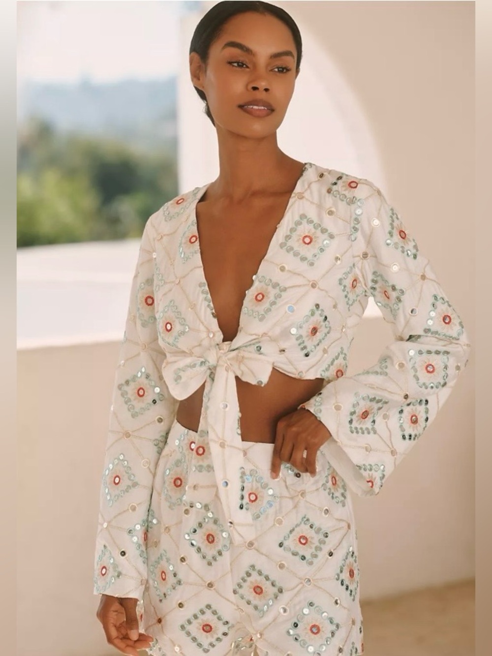 BLITHE Mirror Geo Long-Sleeve Tie-Front white Top size large